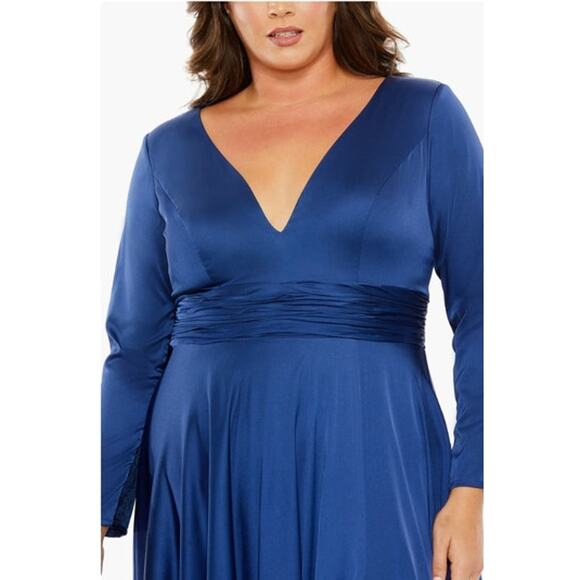 MAC DUGGAL Dress Size 20 / 20W Evening Gown Navy Blue NEW V Neck Pleated - Picture 6 of 6